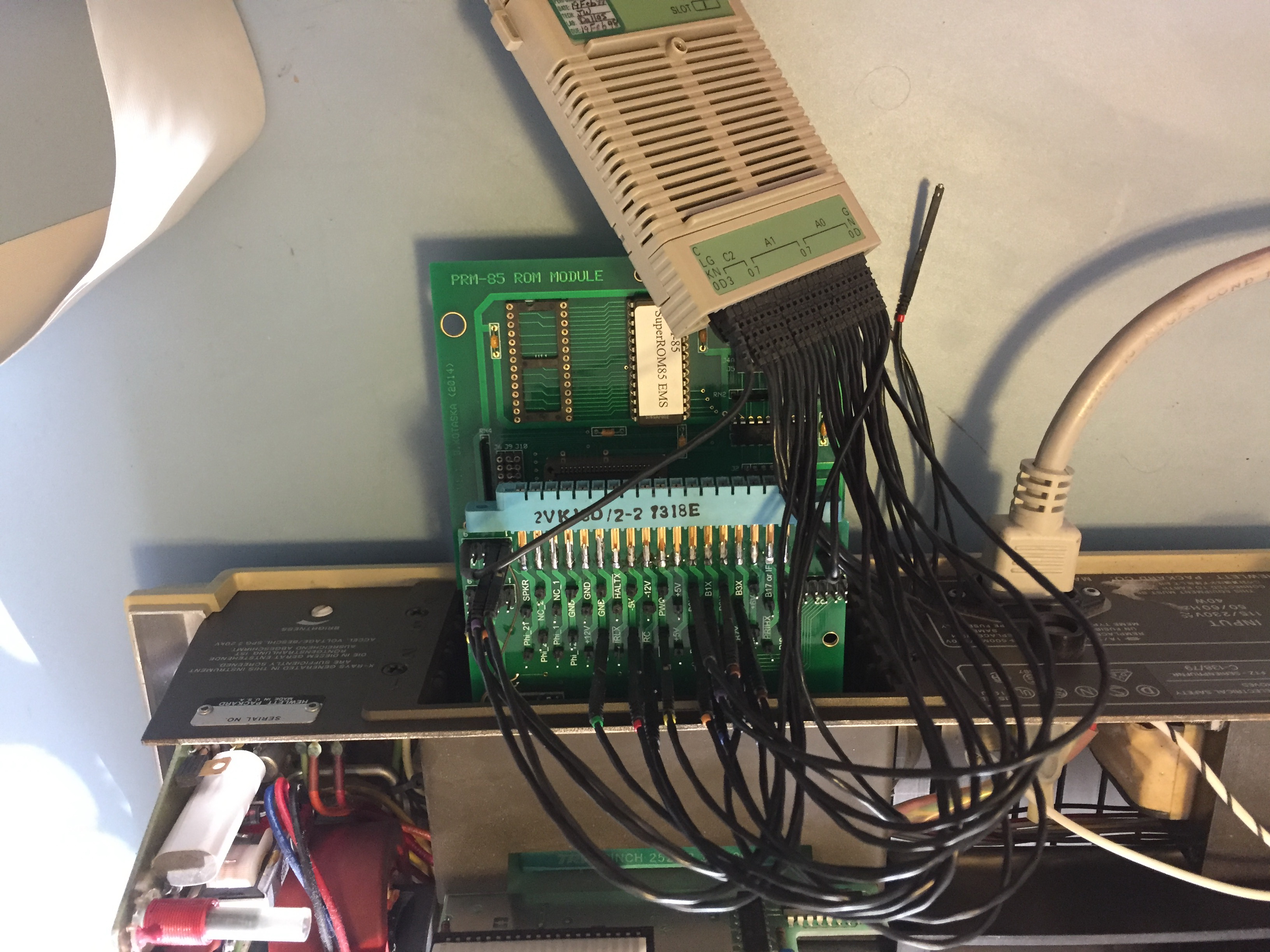 _images/HP-85_Extender_with_logic_analyzer_connections.jpg