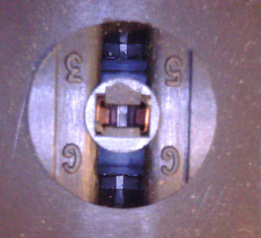 _images/View_of_back_of_keyboard_housing_thumb.jpg